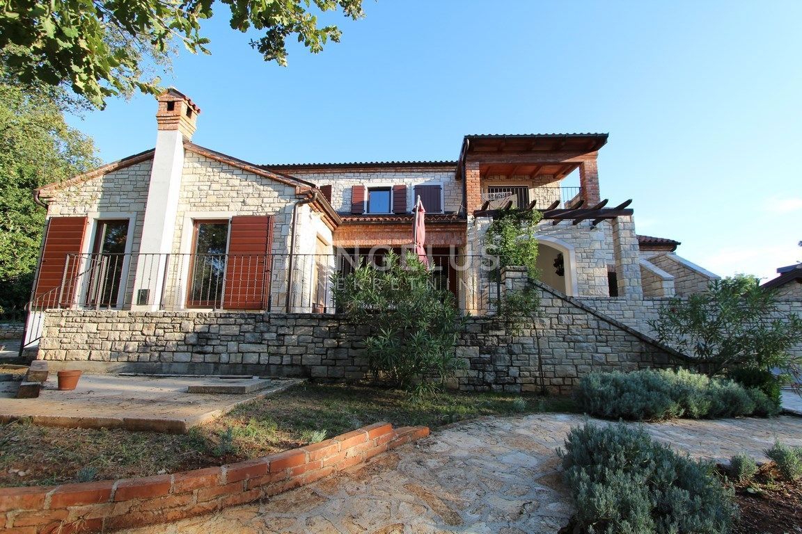 Hiša Buje, 280m2