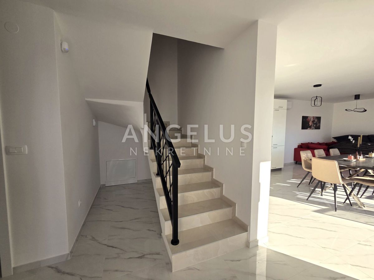 Otok Krk - Vila s pogledom na morje, 157 m², naprodaj!