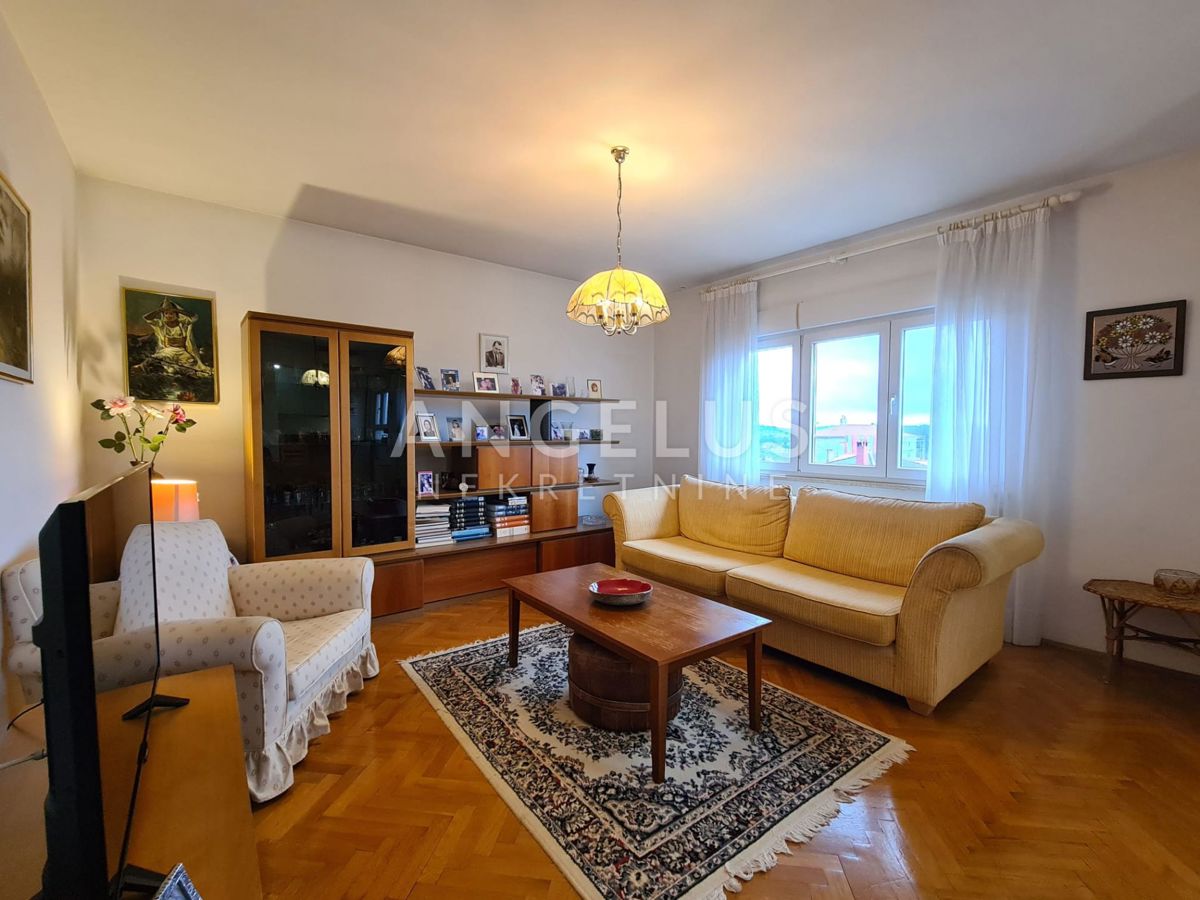 Stanovanje Centar, Pula, 99,60m2