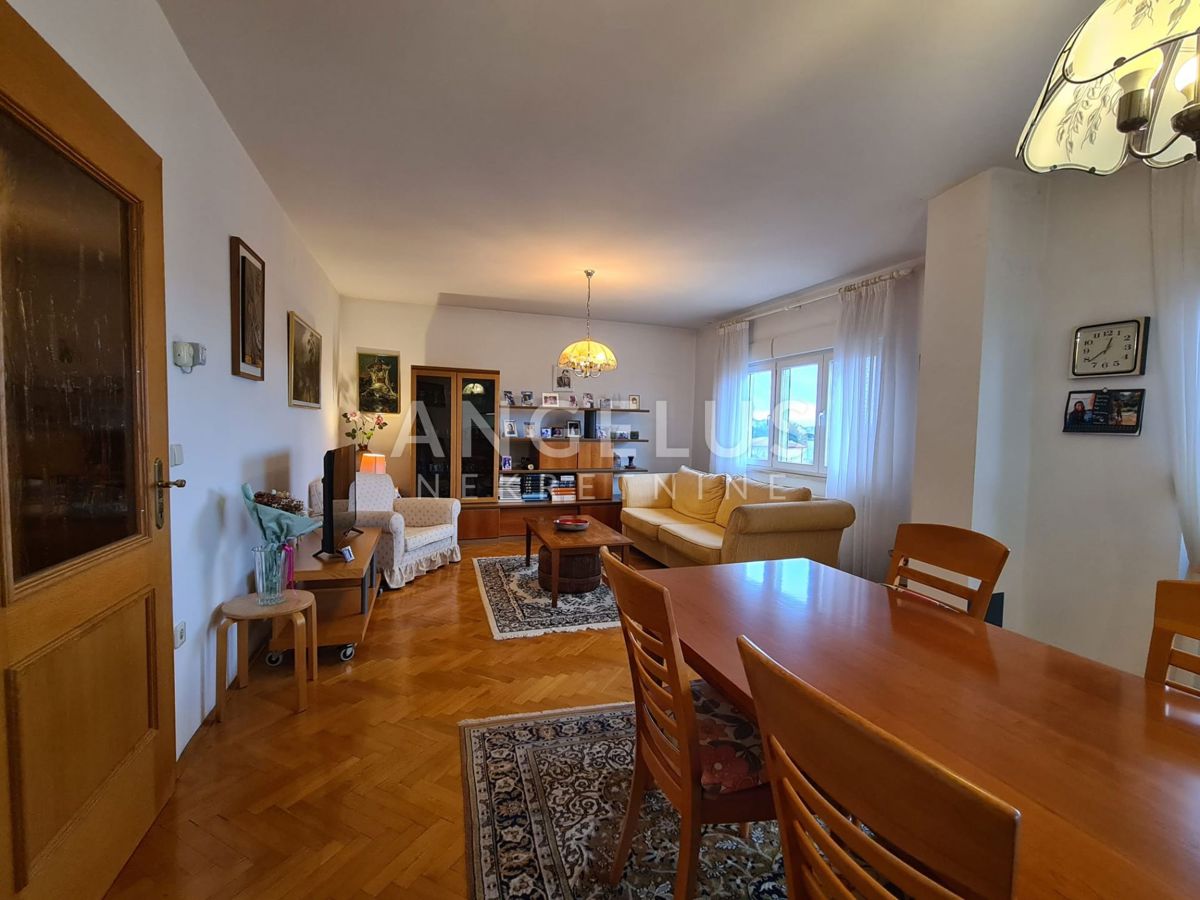Stanovanje Centar, Pula, 99,60m2