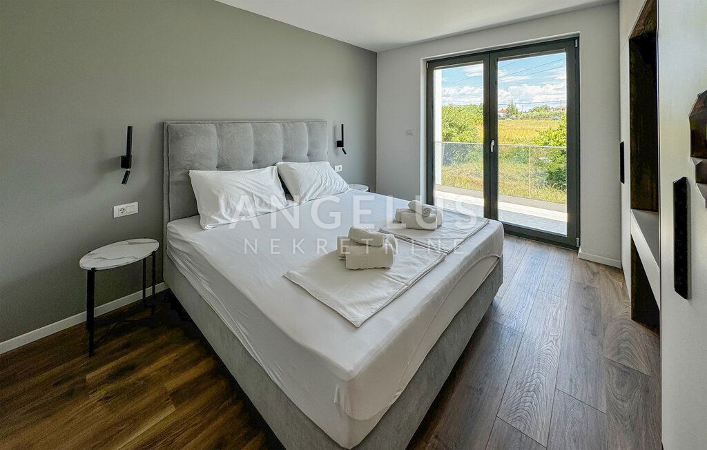 Istra, Poreč - stanovanje 96m2 z jacuzzijem