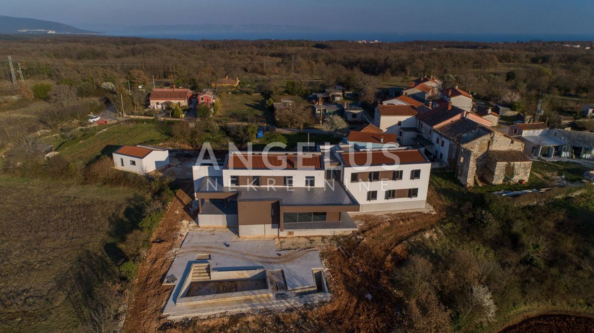 Istra, Marčana - Luksuzna vila na vzhodni obali Istre