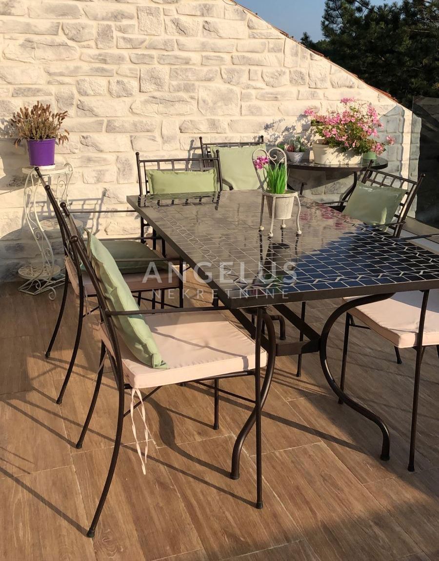 Hiša Gračani, Podsljeme, 250m2