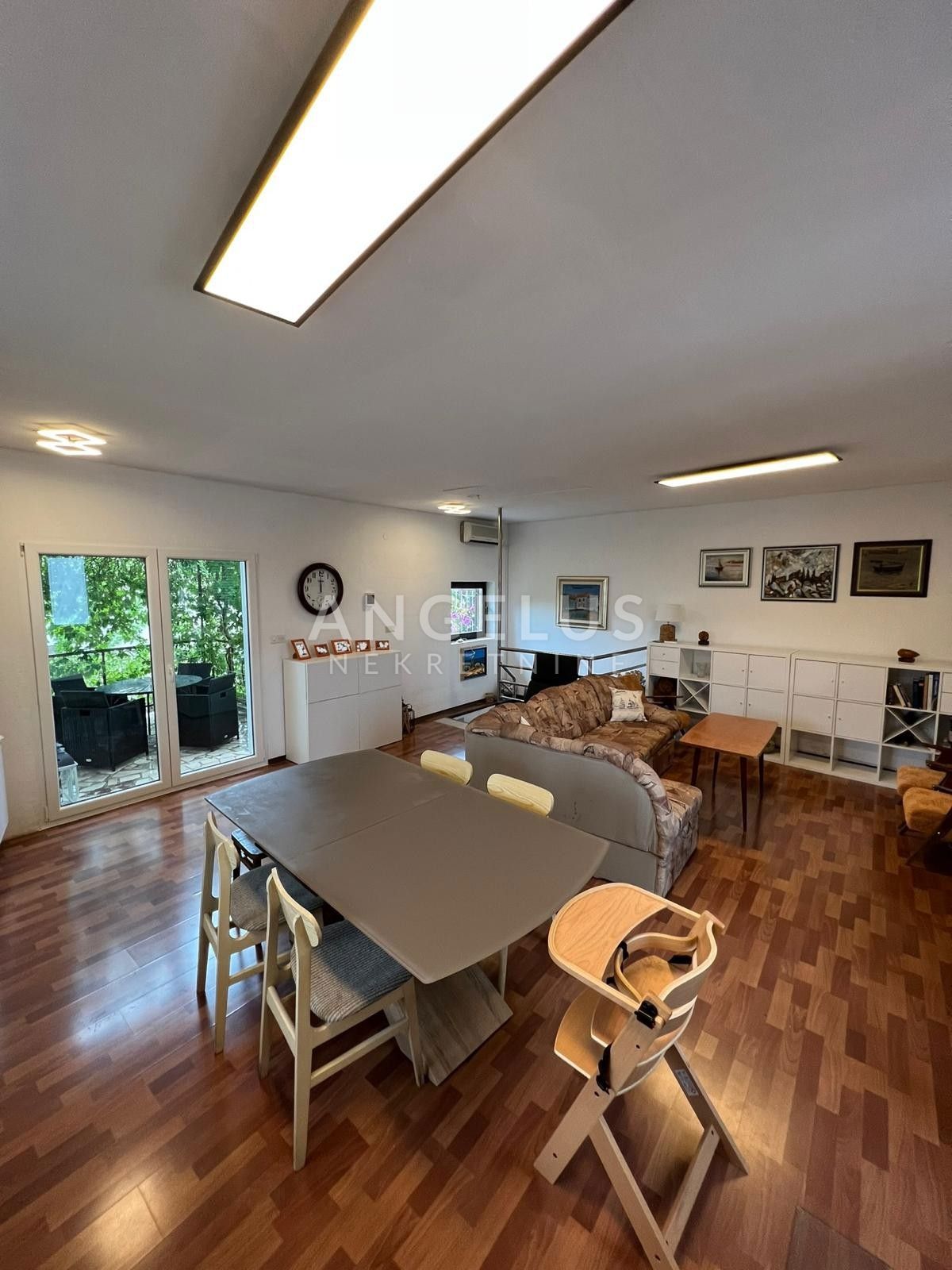 Slatine - hiša in stanovanje NAPRODAJ