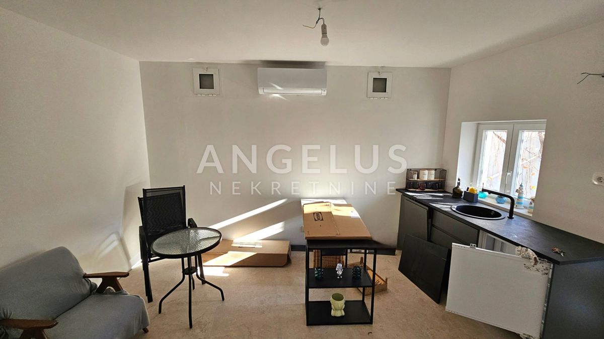 Slatine - hiša in stanovanje NAPRODAJ