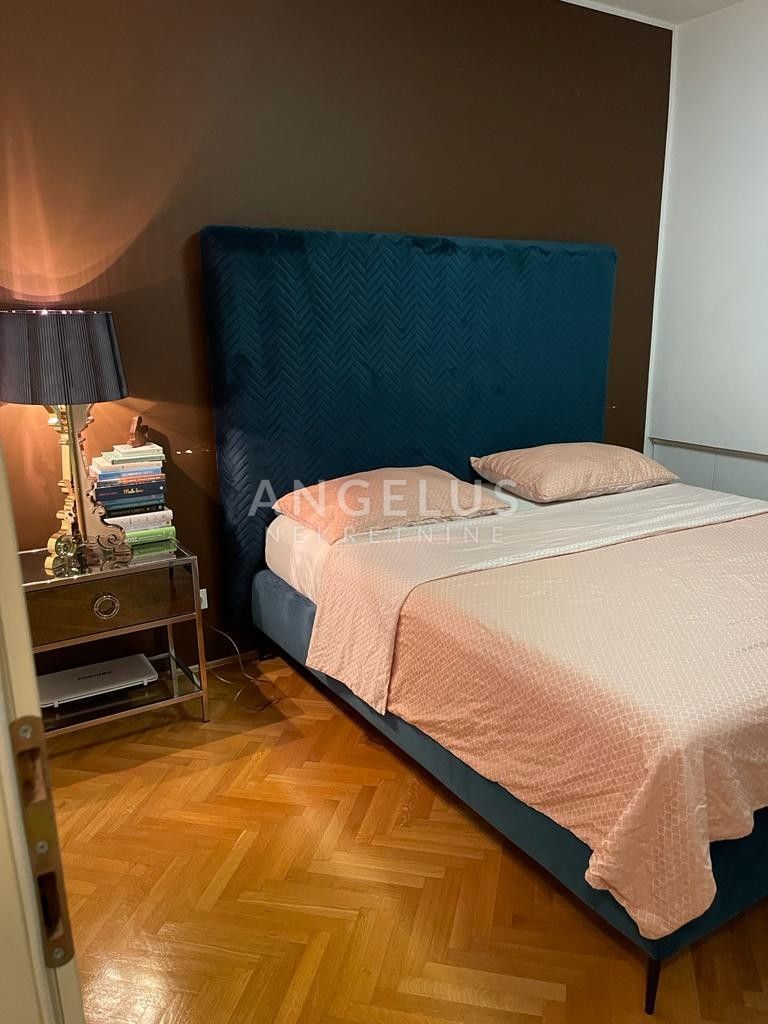 Hrvaška, Split, Sukoišan - Elegantno dvosobno stanovanje z garažo in parkirnim mestom, 80 m2, RAZPRODAJA