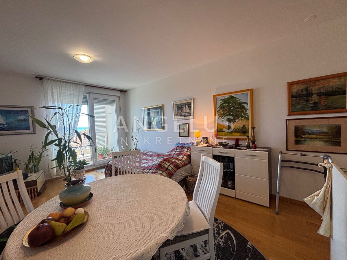 Hrvaška, Split, Poljička cesta - moderno dvosobno stanovanje s pogledom na morje in otoke, 64 m2, PRODAMO