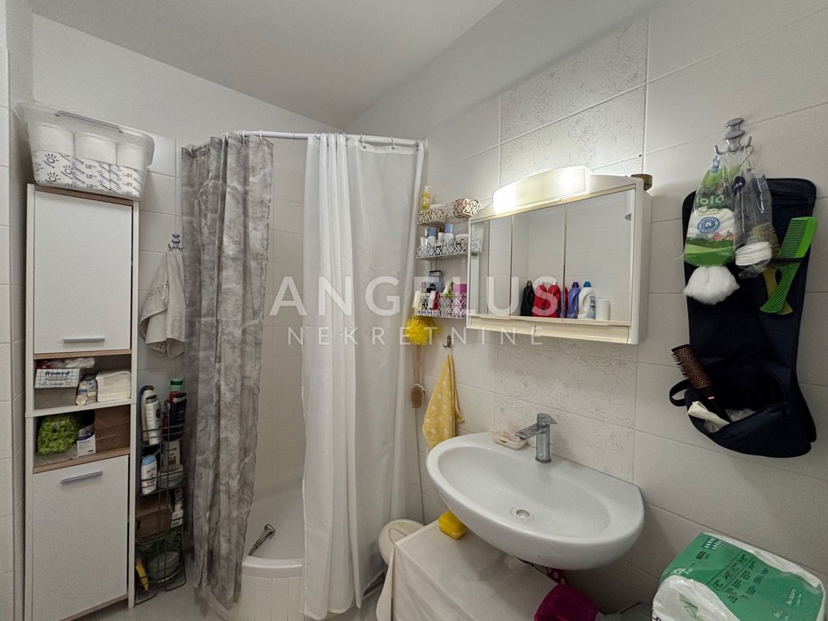 Hrvaška, Split, Poljička cesta - moderno dvosobno stanovanje s pogledom na morje in otoke, 64 m2, PRODAMO