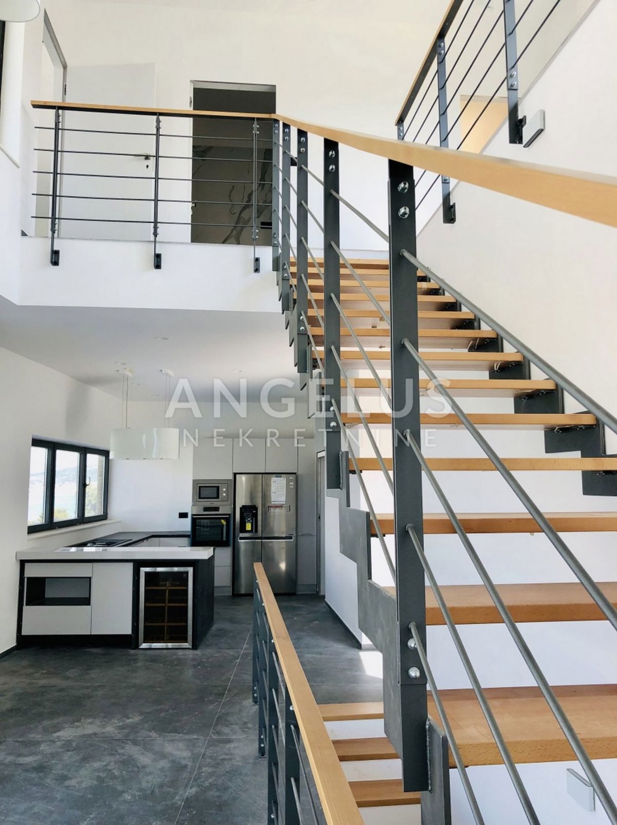 Čiovo - luksuzna, nova vila s pogledom na morje, 360 m2