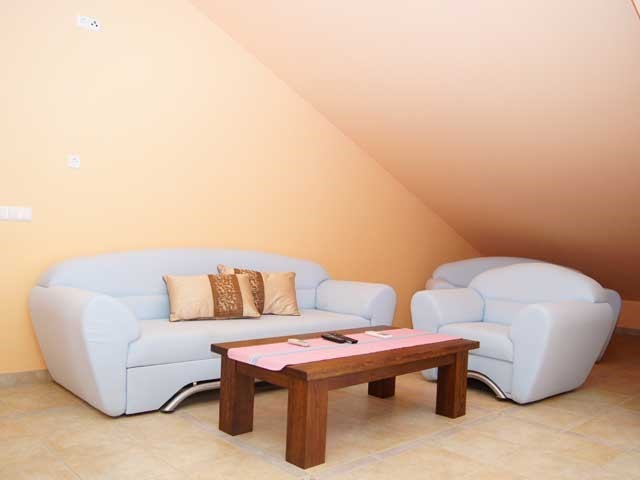 Štirisobno stanovanje - Novalja