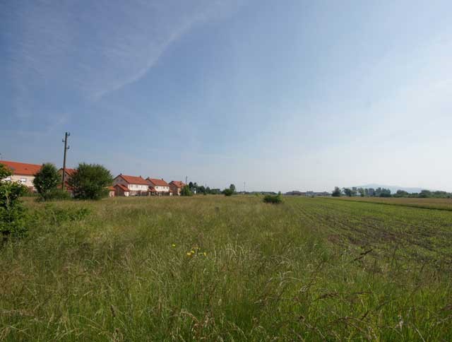 Gradbeno zemljišče na vhodu v Samobor