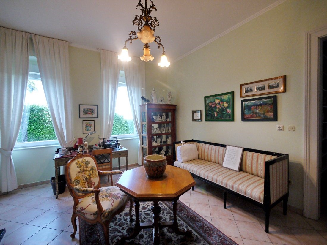 Opatijska riviera - Matulji, prenovljena vila s pogledom na morje in velikim vrtom